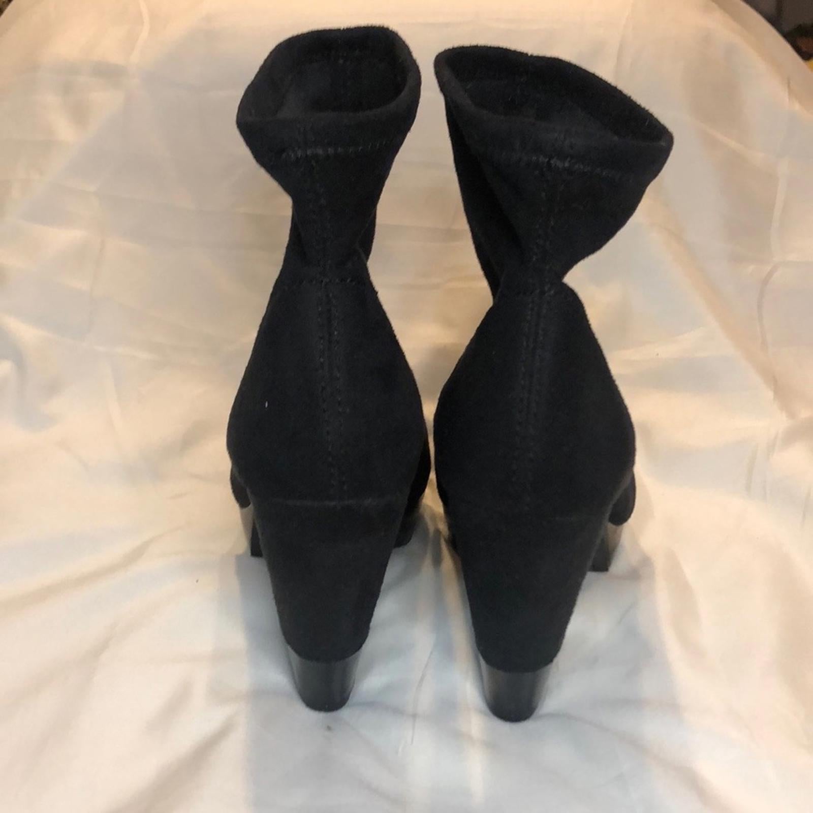 ASOS Black Sueded Stretch Ankle Booties Size 7