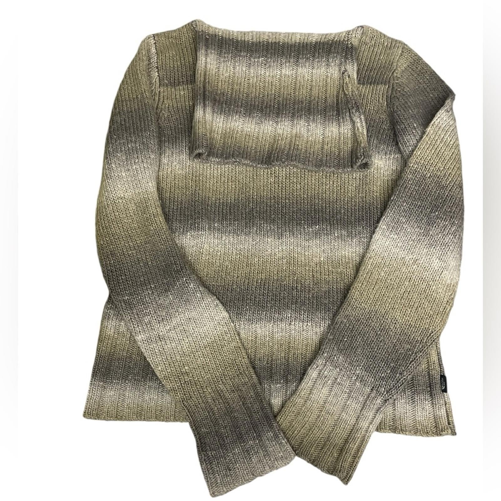 The North Face Marled Turtleneck Size Medium