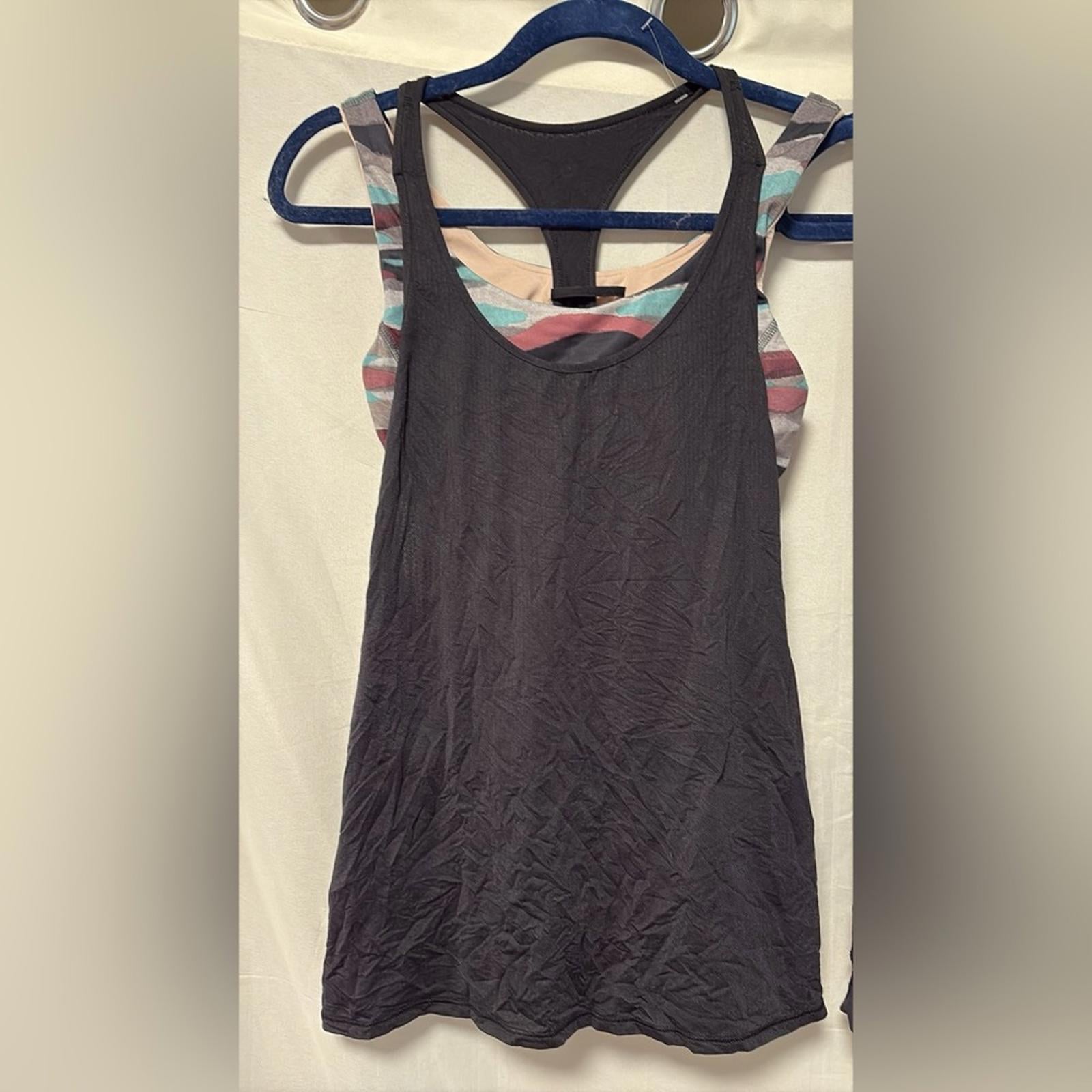 2 Lululemon Tanks With Sports Bras Size 8