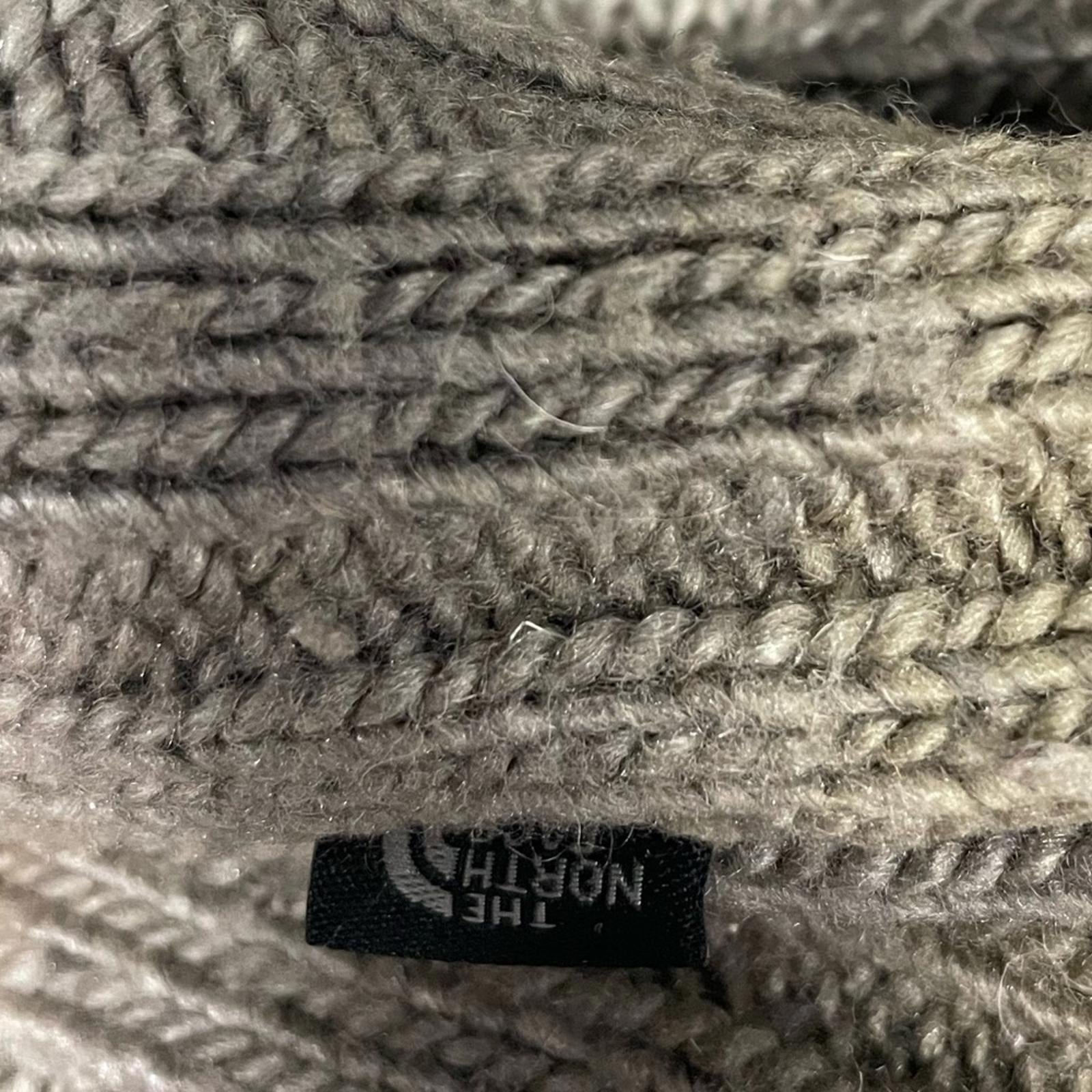 The North Face Marled Turtleneck Size Medium