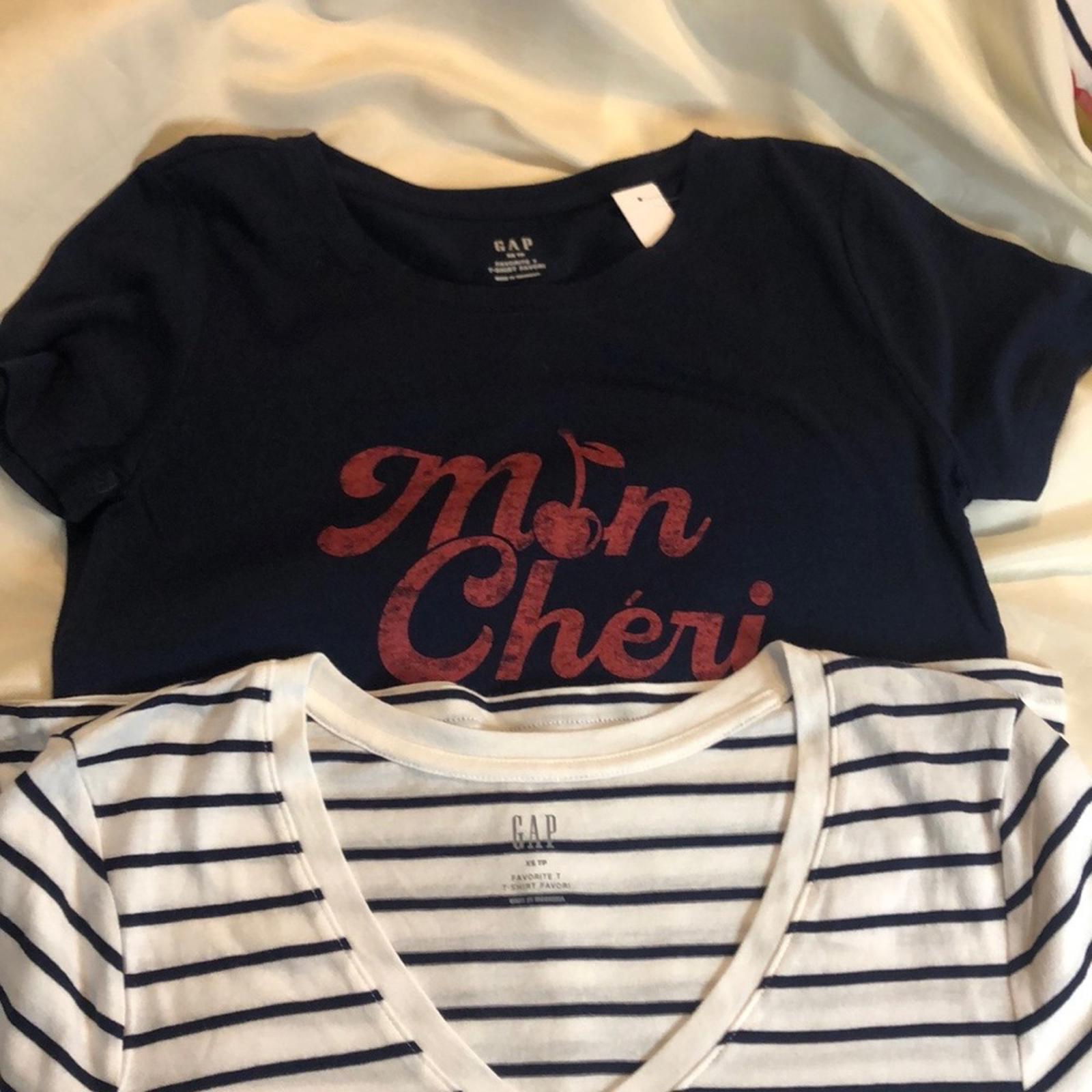 3 Gap Favourite Tees size XSmall