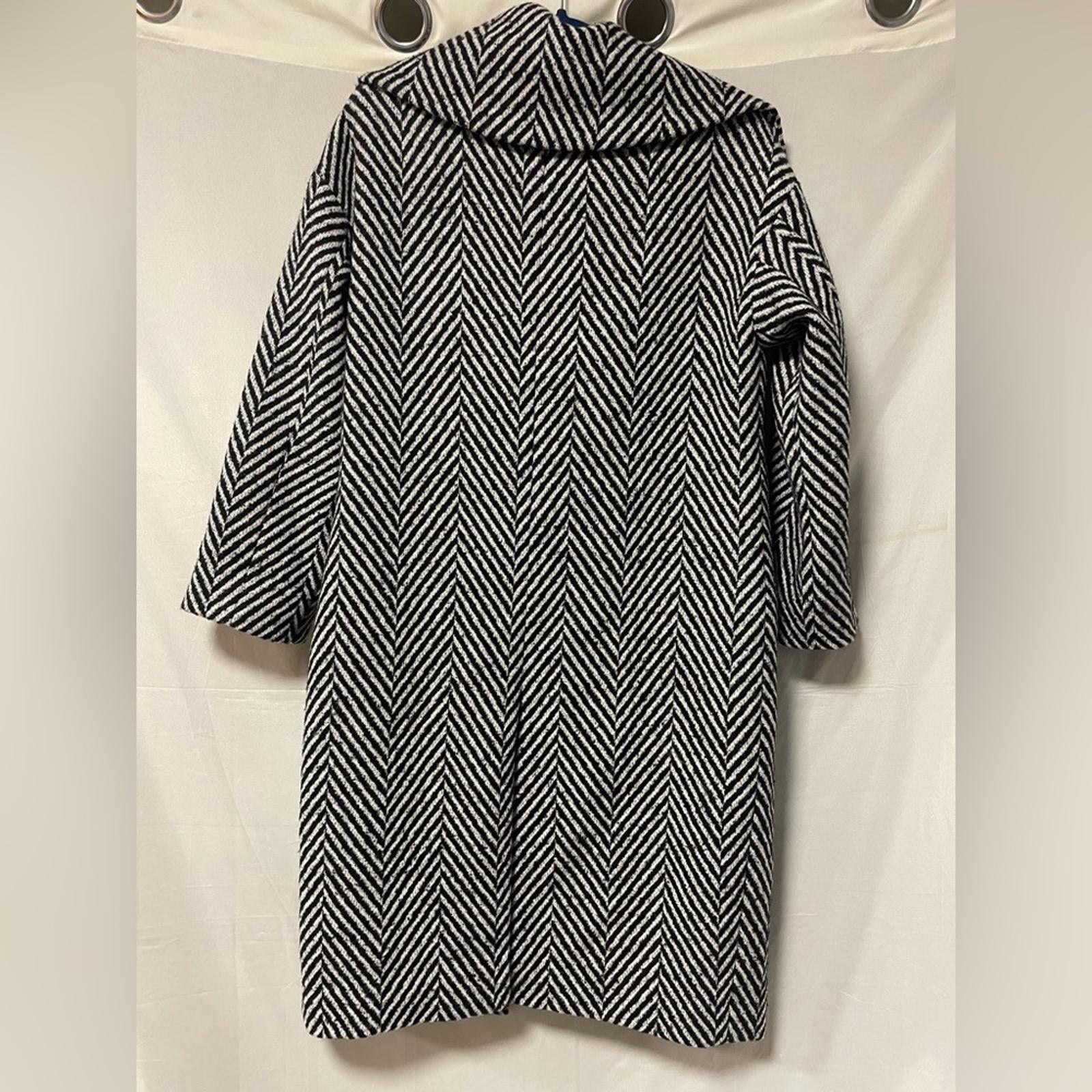 Sosken Jinny Cocoon Herringbone Boucle Coat XS/0