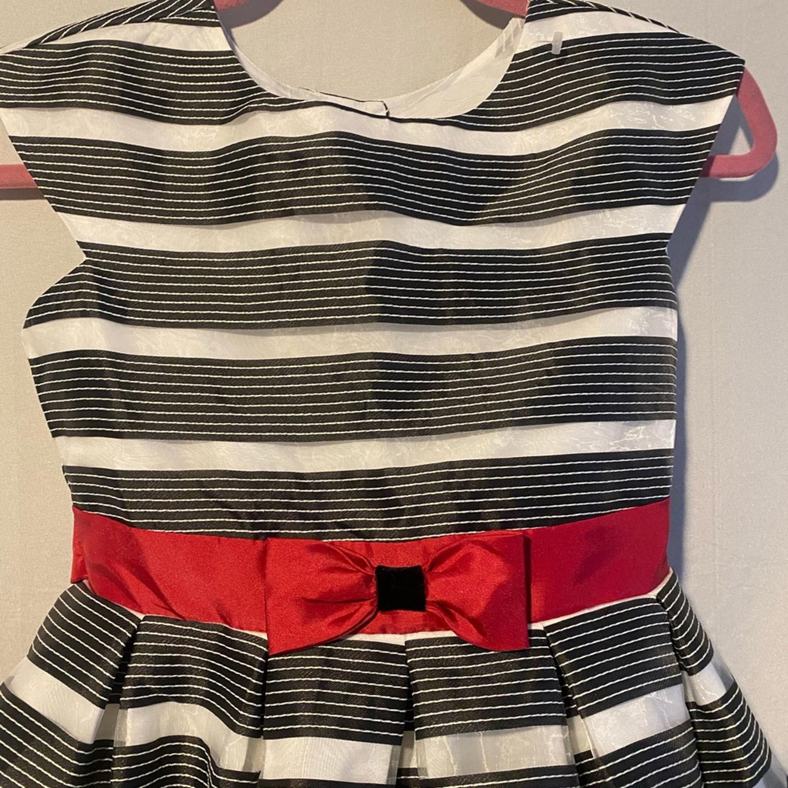 Girls Jona Michelle Black/White Party Dress Size 10