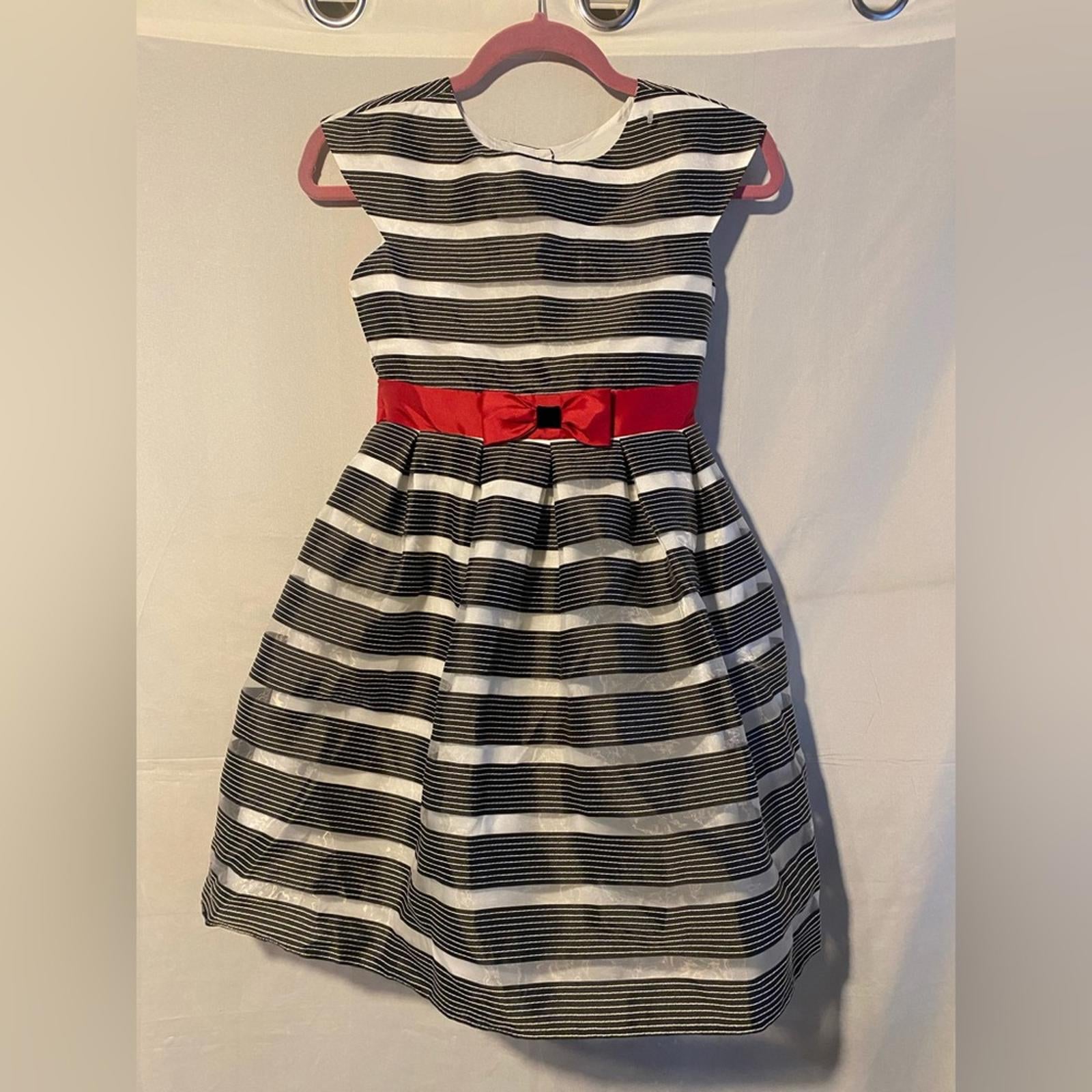 Girls Jona Michelle Black/White Party Dress Size 10