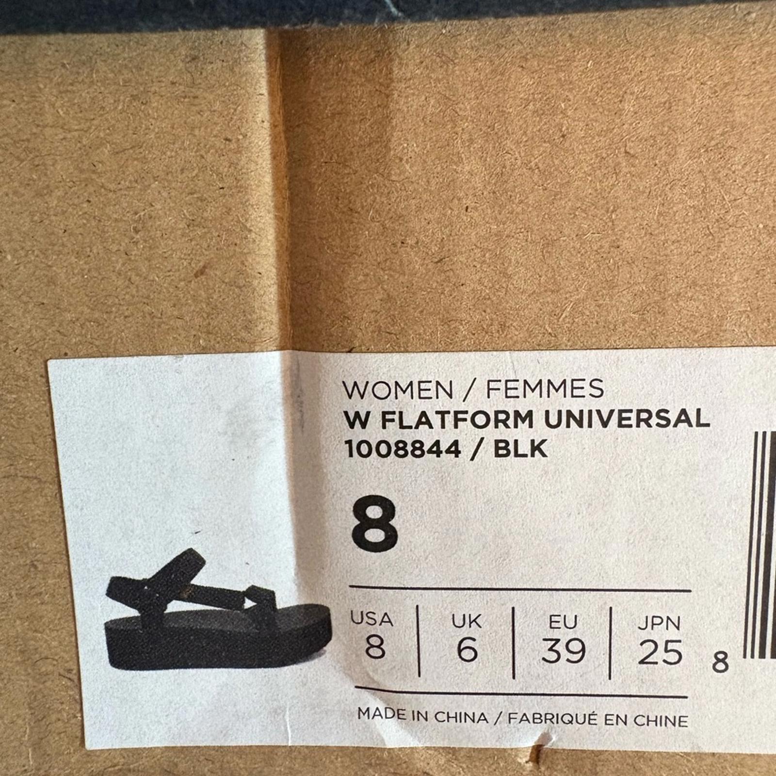 NIB Teva Flatform Sandals in Black Size 8